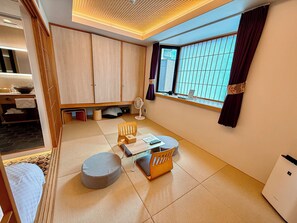 Family Double or Twin Room, Non Smoking, Bathtub | In-room safe, individually decorated, blackout drapes - Hotel Imagine Kyoto (Kyoto)