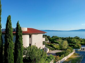 Proprietà, Blu, Casa, Cielo, Paesaggio Naturale, Casa, Immobiliare, Albero, Azzurro, Costruzione