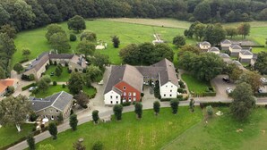 Exterior - Beautiful private villa for 6 people with WIFI, TV, terrace and pets allowed (Landsrade)