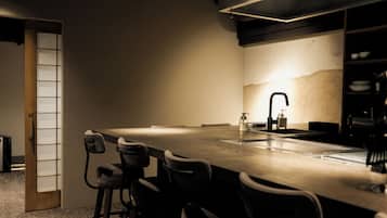 Familieleilighet | Blendingsgardiner, wi-fi (inkludert) og sengetøy