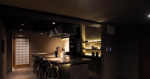 Familieleilighet | Blendingsgardiner, wi-fi (inkludert) og sengetøy