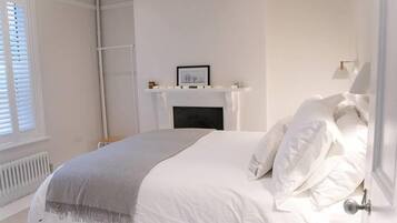 3 bedrooms, free WiFi, bed sheets