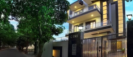 Fachada del alojamiento