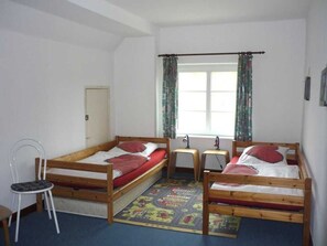 2 Schlafzimmer, Reisekinderbett, WLAN, Bettwäsche