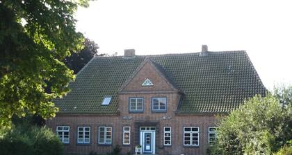 Gartenwohnung - Hof Löstrup: Ferienwohnungen inmitten von Angeln
