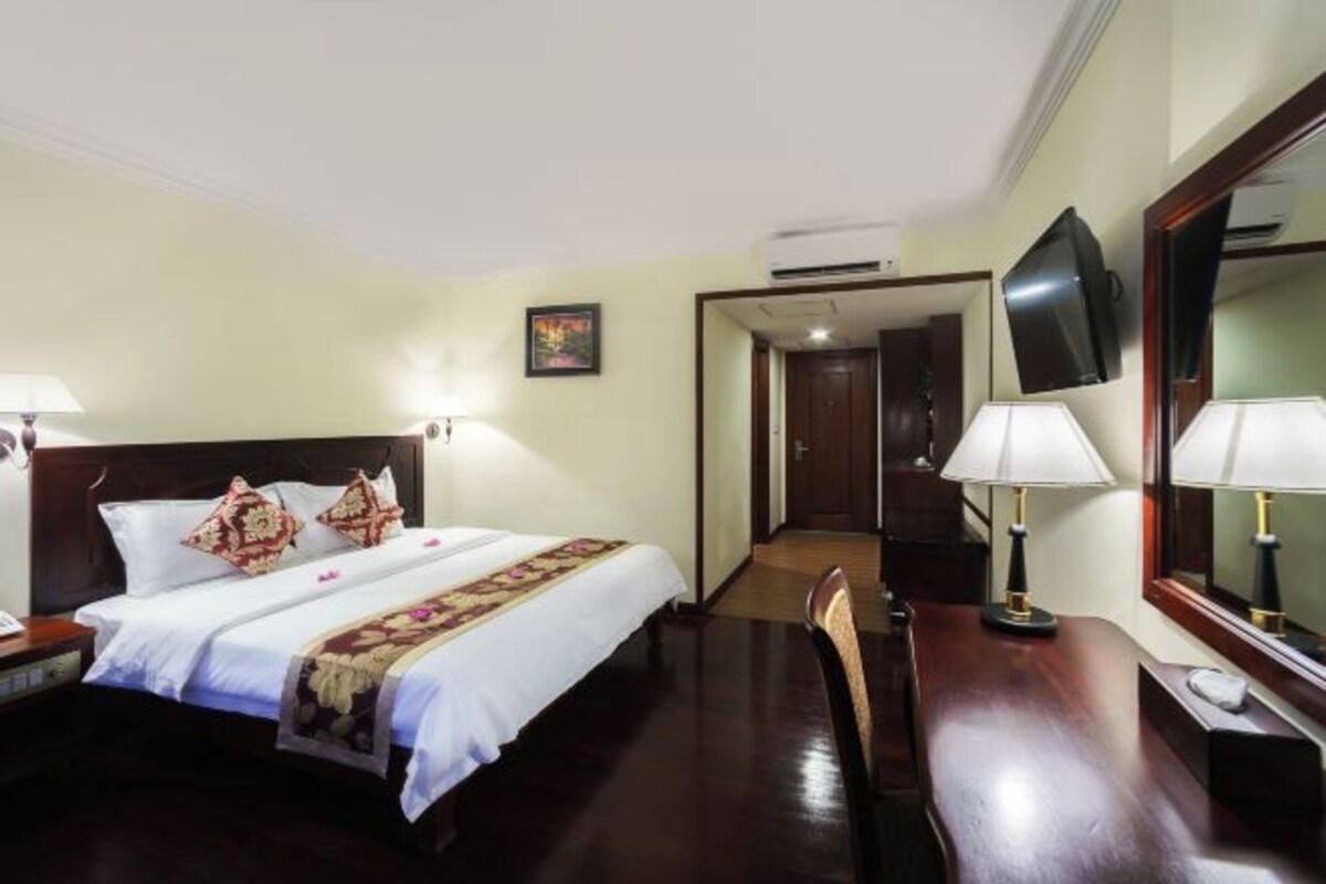 1 phòng ngủ, bộ đồ giường cao cấp, nệm Select Comfort, minibar 