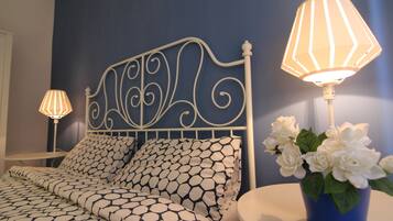 Standard-Doppelzimmer, 1 Queen-Bett | 1 Schlafzimmer, hochwertige Bettwaren, Daunenbettdecken