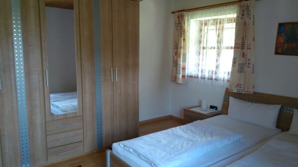 Apartment, Balcony, Mountain View | 1 bedroom, blackout curtains, iron/ironing board, free WiFi