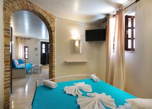 Apartment, Ground Floor | Iron/ironing board, free WiFi, bed sheets - Aloha Maisonette (Chania)