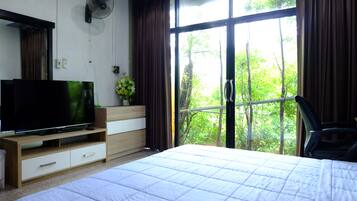 Rideaux occultants, Wi-Fi gratuit, draps fournis