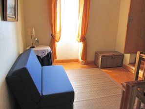 House, 2 Bedrooms | Interior