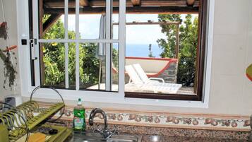 Rumah, 2 kamar tidur | Dapur pribadi | Microwave, oven, kompor, dan mesin pencuci piring