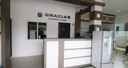 RedDoorz @ Jalan Krakatau Medan