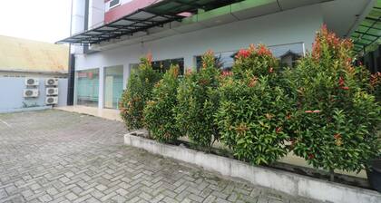 RedDoorz @ Jalan Krakatau Medan