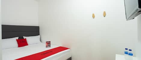 Habitación doble | Escritorio, wifi gratis, ropa de cama