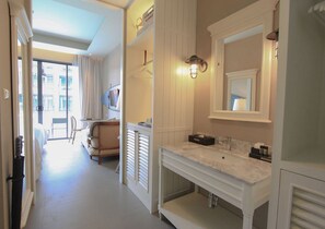 Bathroom - Sugar Marina Resort Surf Kata (Karon)