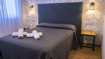 Bureau, Wi-Fi gratuit, draps fournis