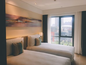 1 bedroom, in-room safe, blackout drapes, soundproofing