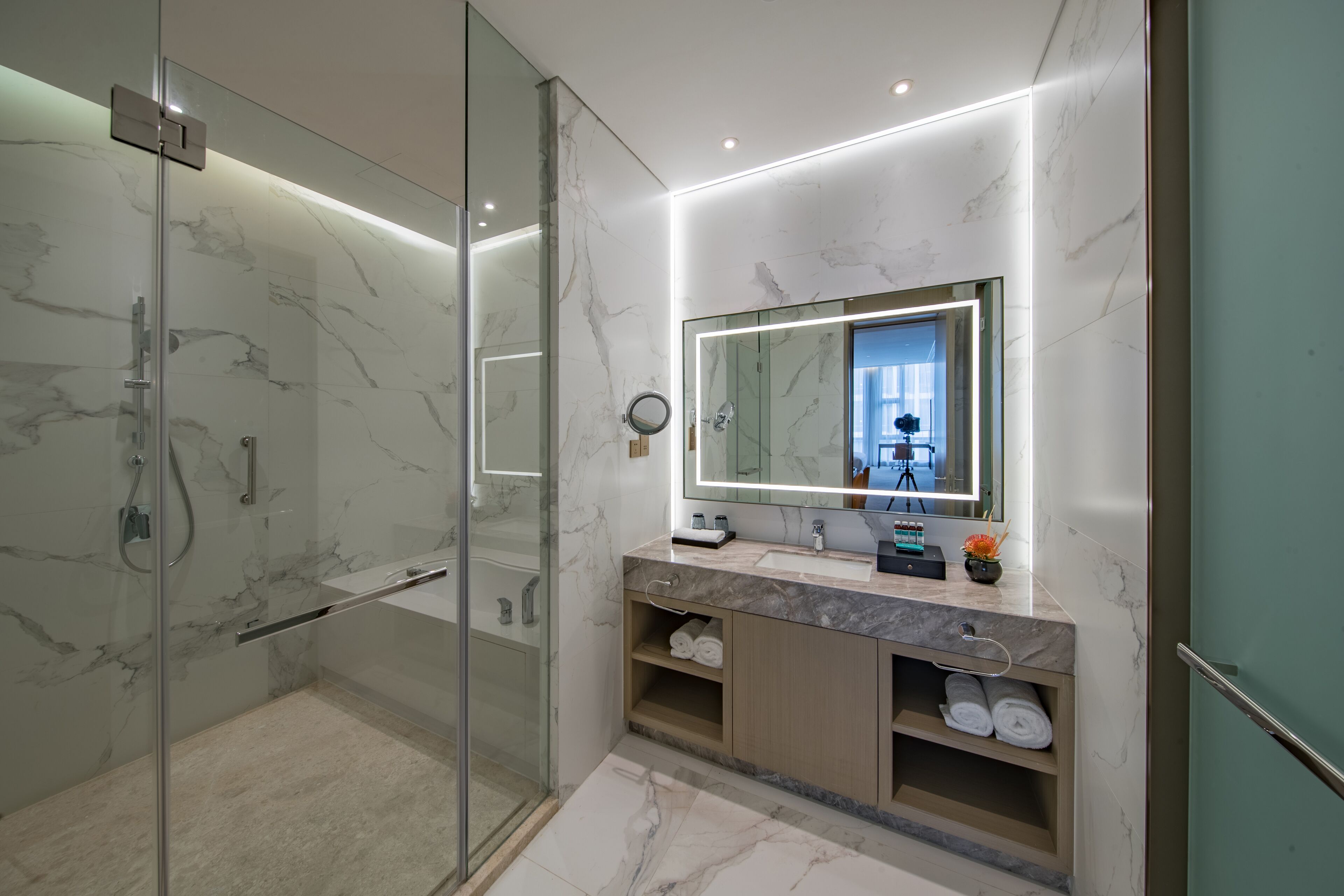 studio executive king | bathroom | rainfall showerhead, free toiletries, hair dryer, slippers