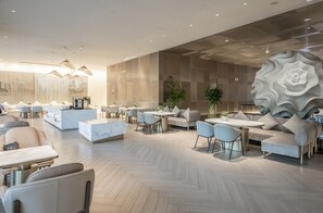 Daily buffet breakfast for a fee - Sincere Residence Hongqiao (Shanghai)