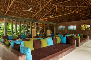 Lounge - Fun Beach Hotel (Jambiani)