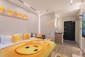 经典双人房 | 办�公桌、遮光窗帘、免费 WiFi、床单