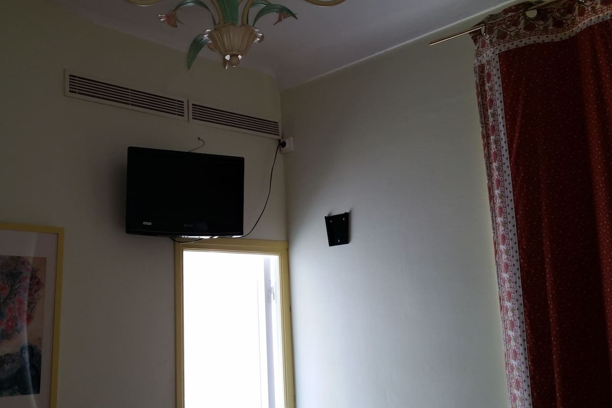 1 bedroom, desk, blackout curtains, rollaway beds