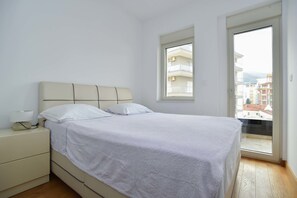 Iron/ironing board, free WiFi, bed sheets - Blue coast Apartments (Budva)