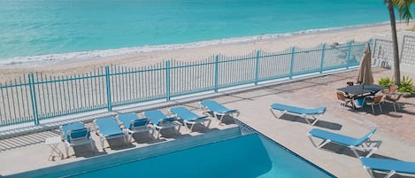 Outdoor pool, pool loungers