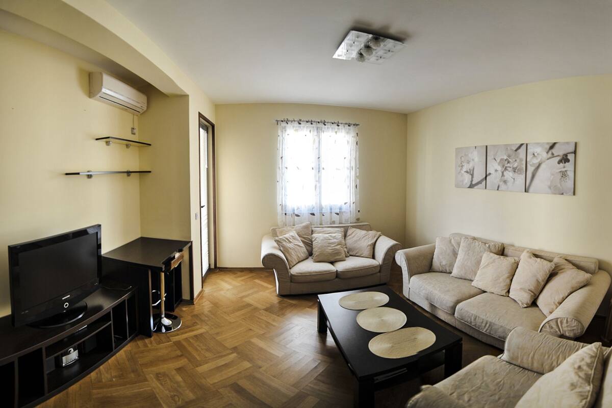 Desk, iron/ironing board, cots/infant beds, free WiFi