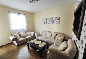 Luxury Apartment, 1 Bedroom, Kitchen | Living area