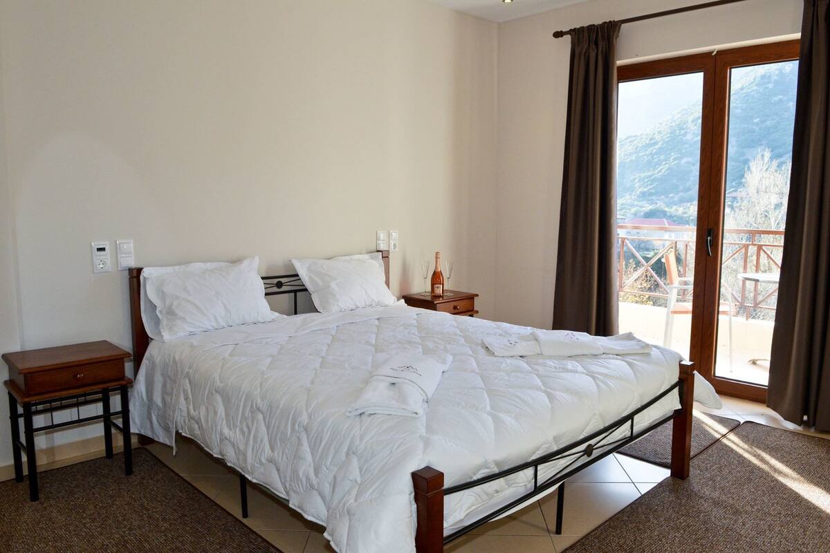 In-room safe, iron/ironing board, free cots/infant beds, free WiFi