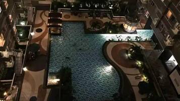 2 outdoor pools, pool umbrellas, pool loungers