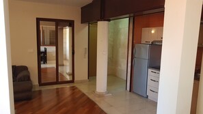 Flat-screen TV - Sunny Boulevard (Budva)