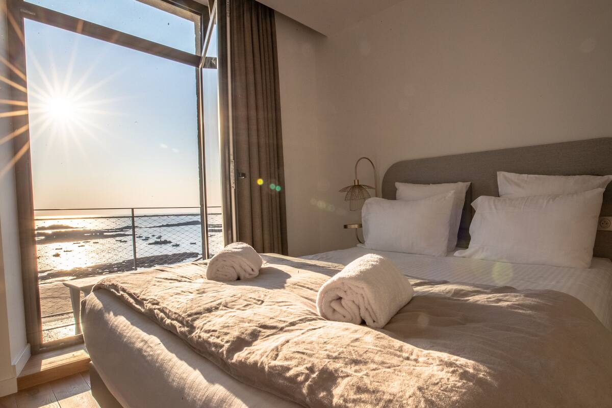 double room, non smoking, sea view with balcony (milliau island with balcony) | bathroom | shower, towels, soap, toilet paper