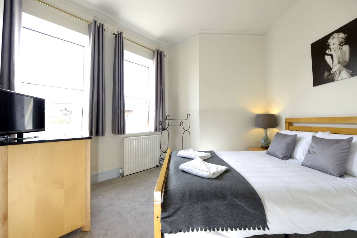Double Room, Shared Bathroom