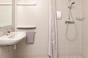 Bruser, gratis toiletartikler, håndklæder