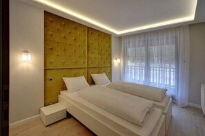 Classic Apartment, 1 Bedroom, Balcony | Individually decorated, blackout curtains, soundproofing - Norweska Dolina Luxury Resort (Szklarska Poreba)