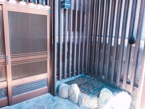 ของใช้ในห้องน้ำฟรี, ไดร์เป่าผม