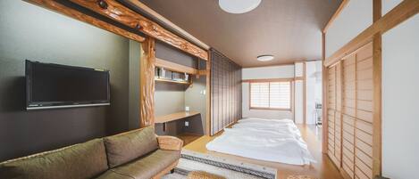 Superior Twin Room | Living area