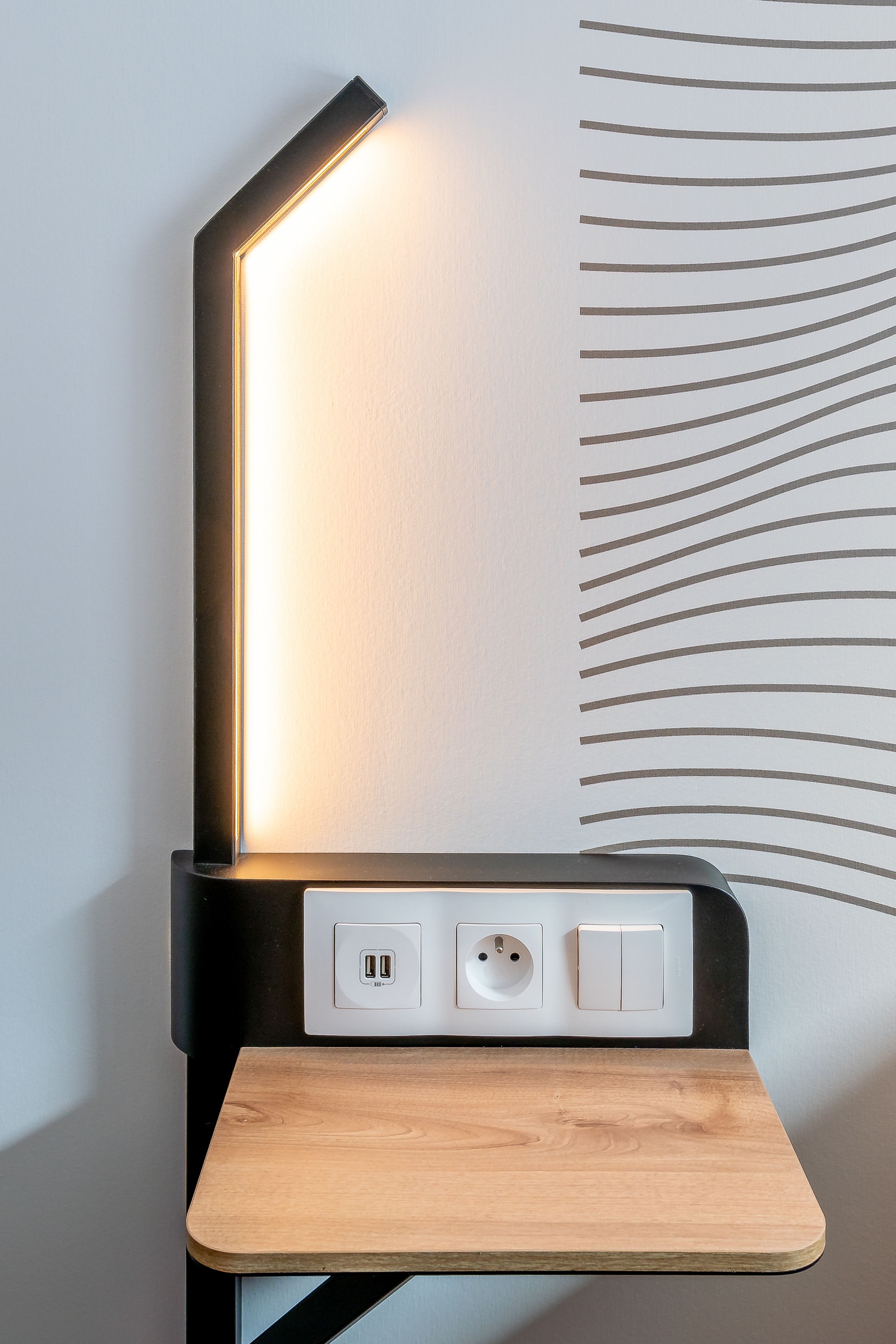 1 bedroom, premium bedding, desk, blackout curtains