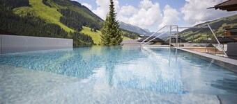 Hotel Astrid - Ski In & Ski Out