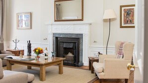 Luxury Duplex, 3 Bedrooms, Non Smoking | Living room