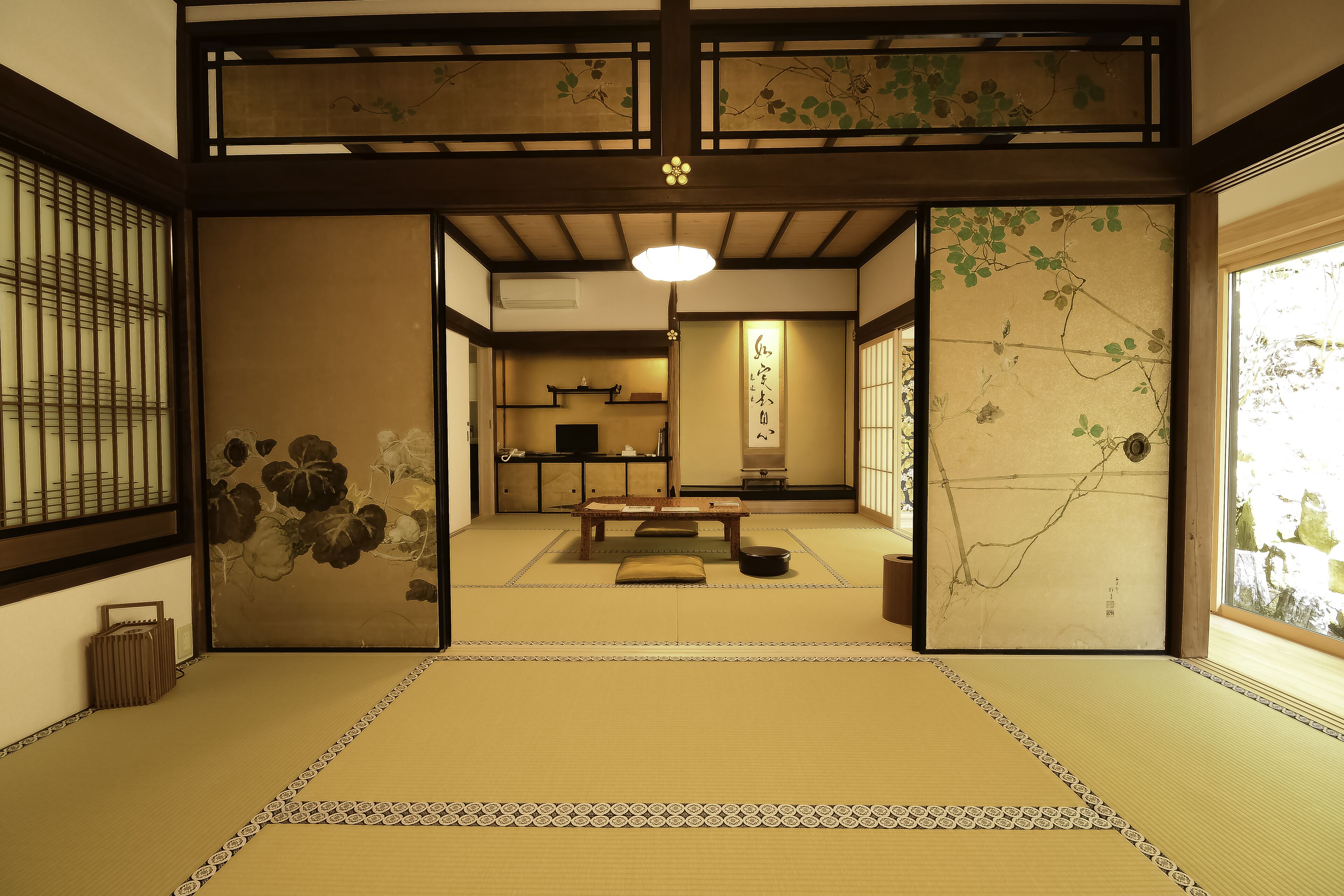 Habitación superior, para no fumadores, vista al jardín (Standard Japanese Style, Pond View) | Caja de seguridad en la habitación, wifi gratis y ropa de cama 