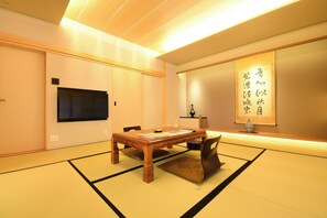 Suite room, Non Smoking | Living area - Koyasan Saizenin (Koya)