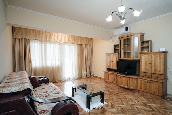 TV màn hình phẳng, các kênh phim phải trả tiền