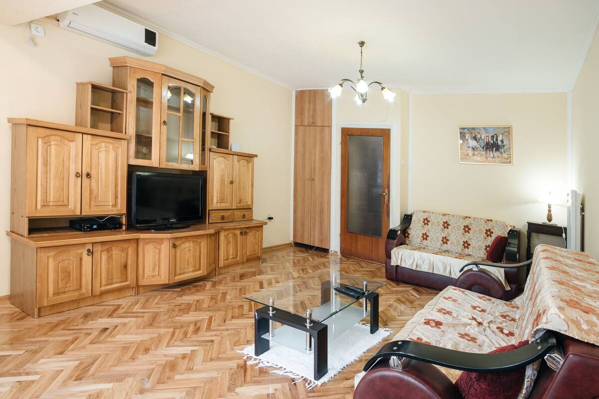 TV màn hình phẳng, các kênh phim phải trả tiền