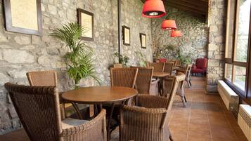 Tempat makan outdoor