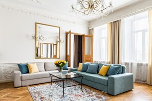 Lejlighed (Cathedral view) | Opholdsområde | Fladskærms-tv