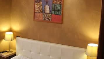 Doppelzimmer | Schreibtisch, schallisolierte Zimmer, kostenloses WLAN, Bettwäsche